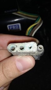 4 Pin corrosion