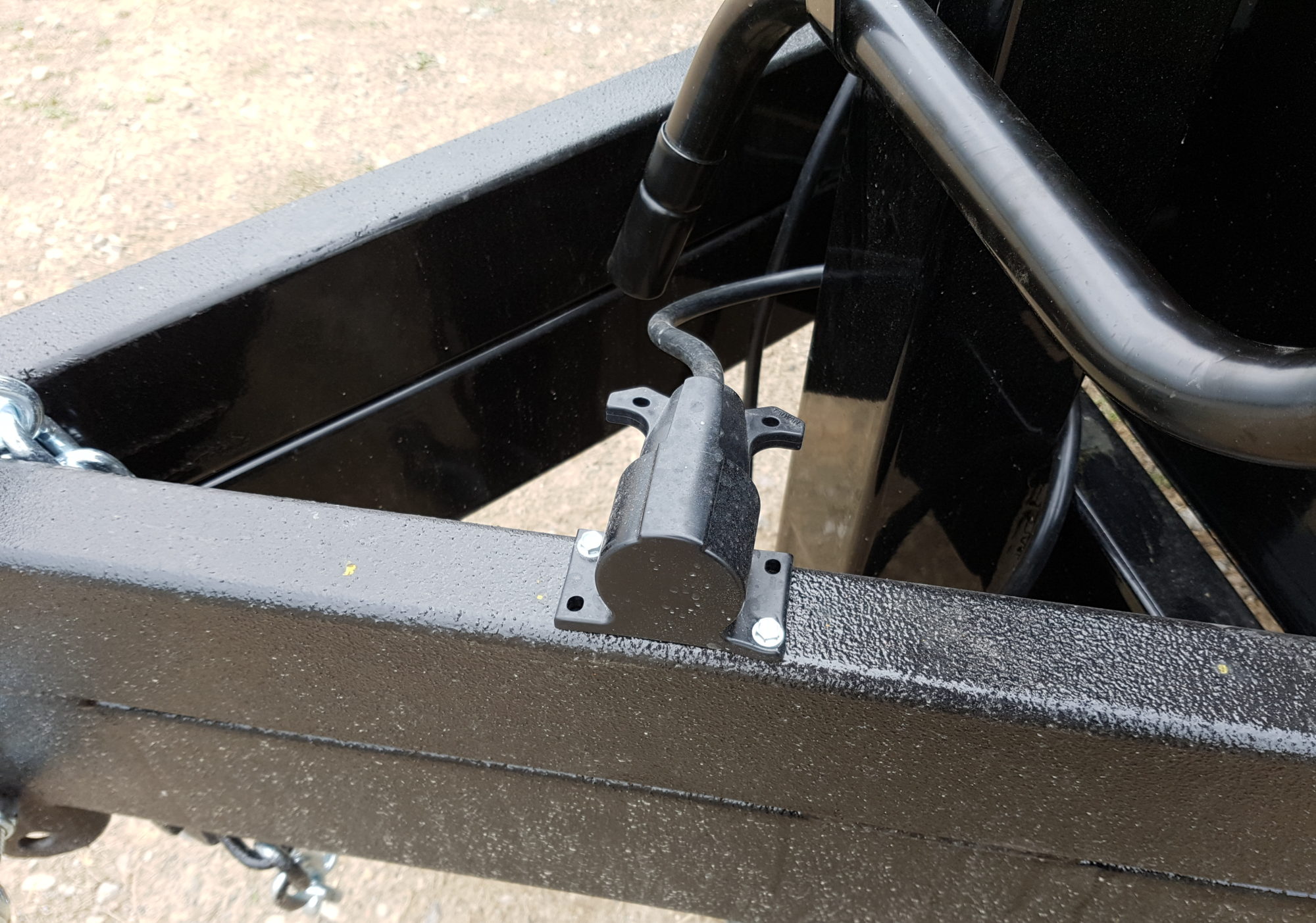 Connect-to-Protect 7Way mounted on trailer frame